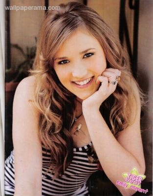 emily osment is hot