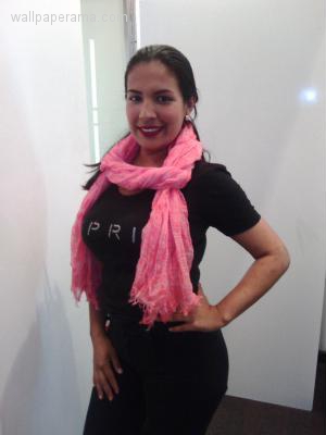 genesis mujer soltera