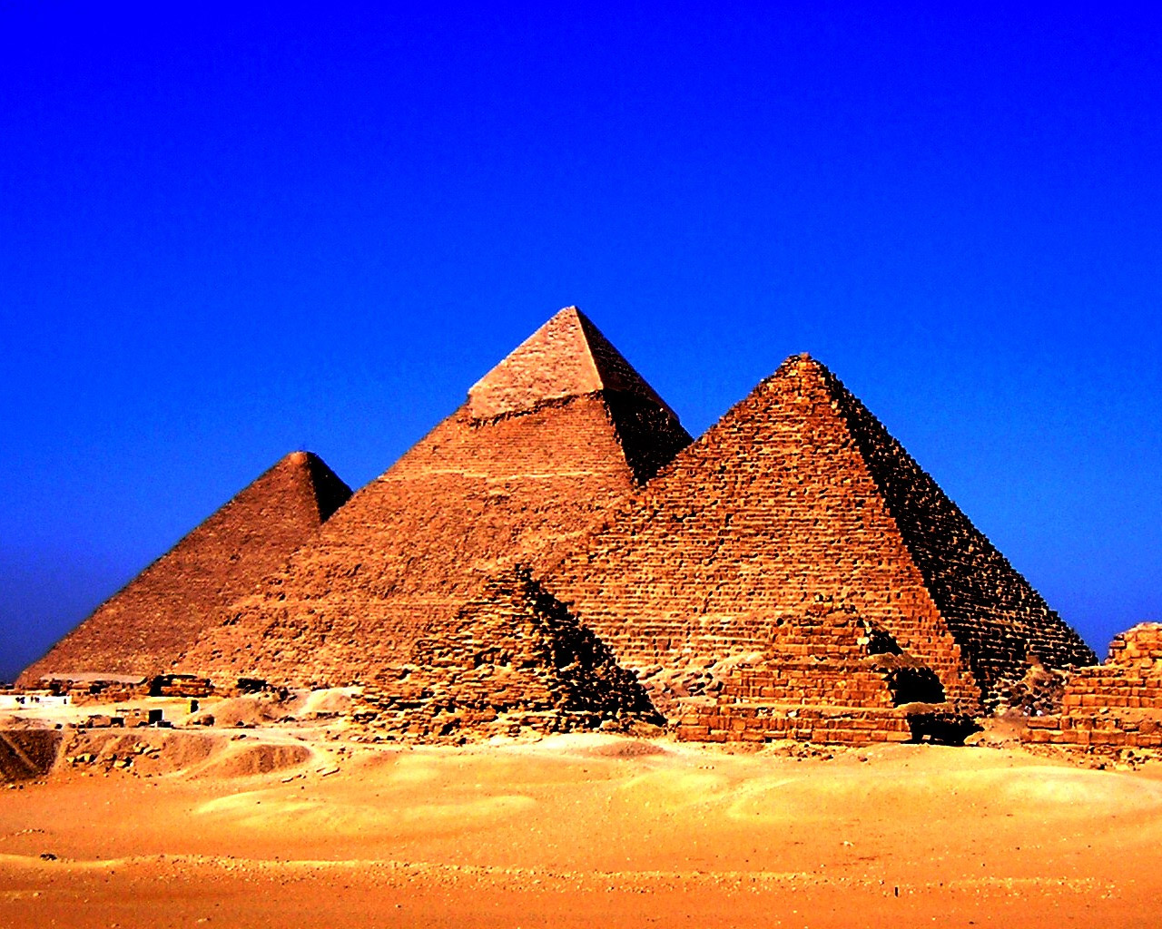 Egyptian Pyramids Wallpaper