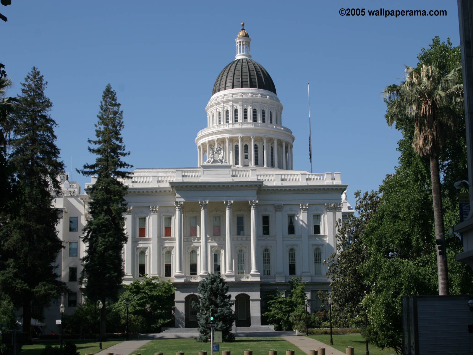 Sacramento State Capitol Wallpaper