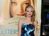 Amanda Seyfried 2 Wallpaper